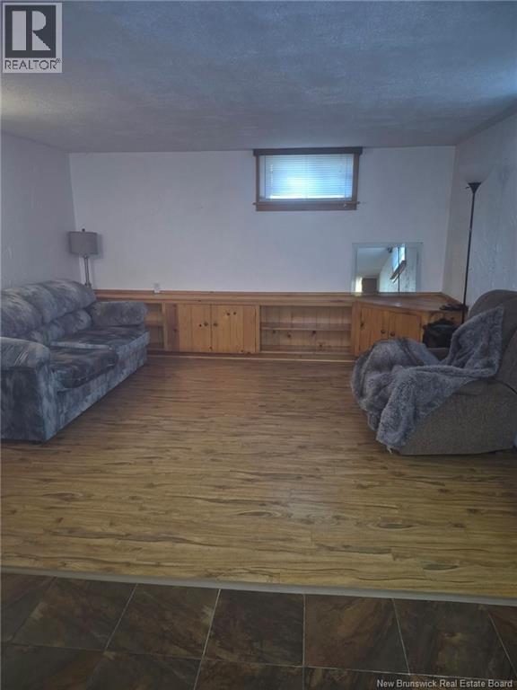 61 Carney Avenue - Image 37