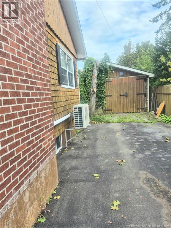 61 Carney Avenue - Image 23