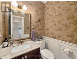 Bathroom - 74 Davidson Boulevard, Hamilton, ON L9H6Y1 Photo 9
