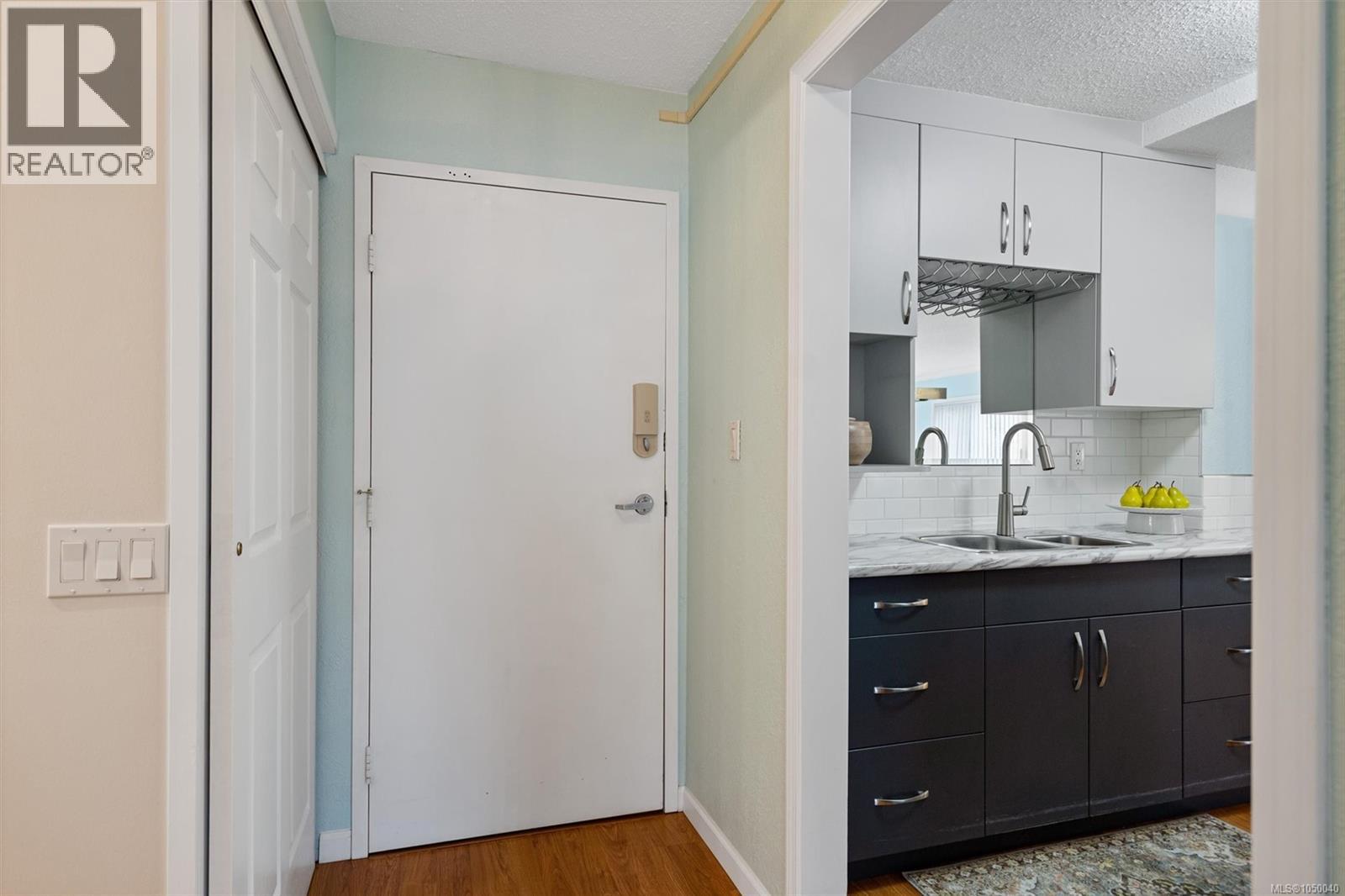 #108 350 Belmont Rd - 17