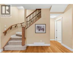 5pc Bathroom - 1, 523 34 Street Nw, Calgary, AB T2N2X8 Photo 10