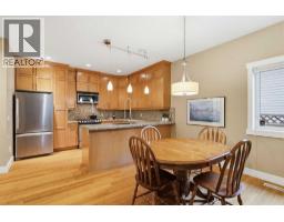 Bedroom - 1, 523 34 Street Nw, Calgary, AB T2N2X8 Photo 6