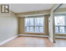 1811 - 24 Wellesley Street W, Toronto, ON M4Y2X6 Photo 11