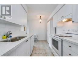 1811 - 24 Wellesley Street W, Toronto, ON M4Y2X6 Photo 16