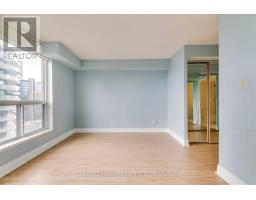1811 - 24 Wellesley Street W, Toronto, ON M4Y2X6 Photo 17