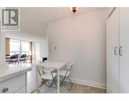 1811 - 24 Wellesley Street W, Toronto, ON M4Y2X6 Photo 18