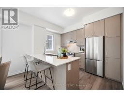 13 - 11 Honeycrisp Crescent, Vaughan, ON L4K0N6 Photo 10