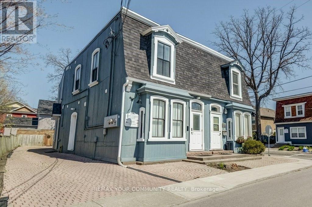 10 CENTRE STREET, Markham (Old Markham Village)