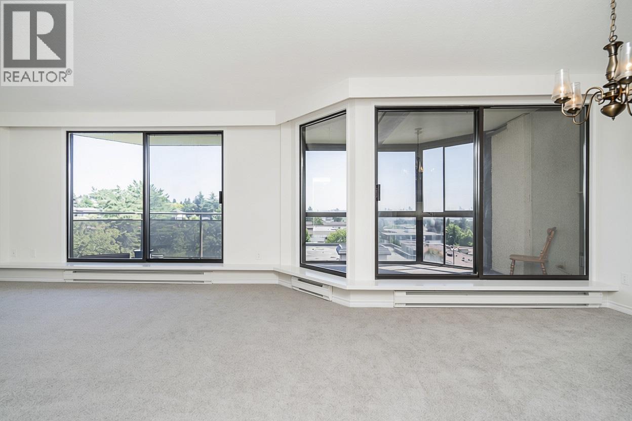 #801 444 LONSDALE Avenue, North Vancouver, British Columbia, V7M3H5, North Vancouver, British Columbia — photo 4 of 5