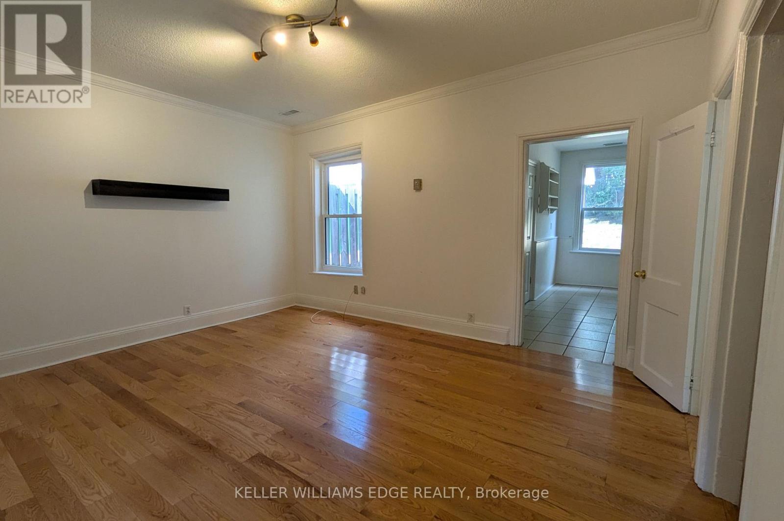 12 NELSON STREET, Hamilton (Strathcona) — photo 4