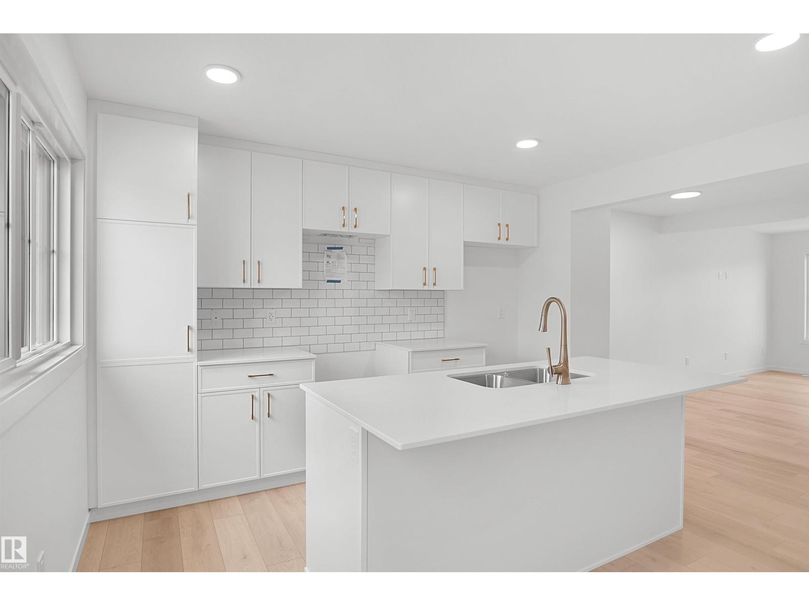 #74 3705 141 ST SW - 12