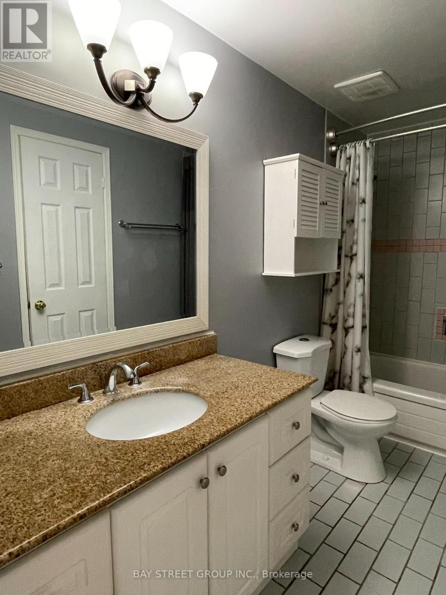 27 Lindsay Court, Barrie photo 23