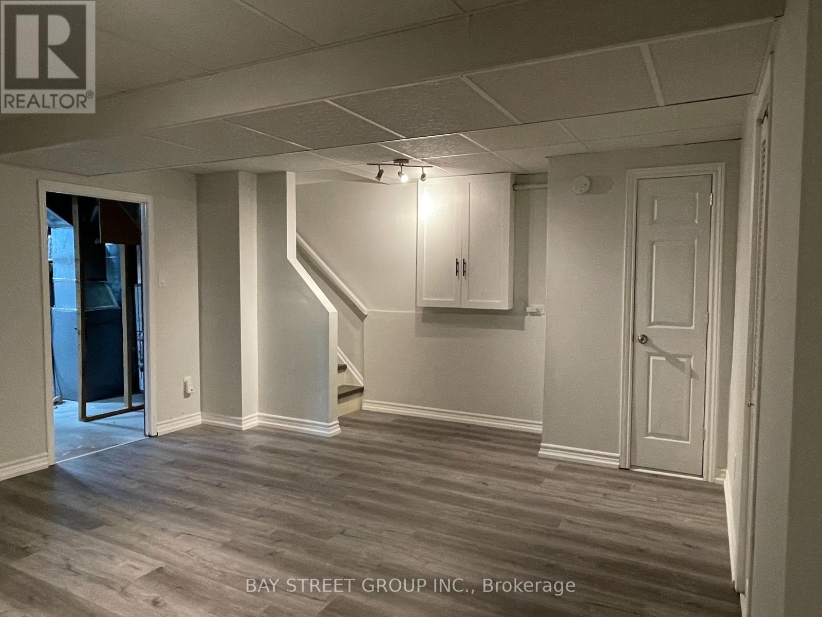 27 Lindsay Court, Barrie photo 26