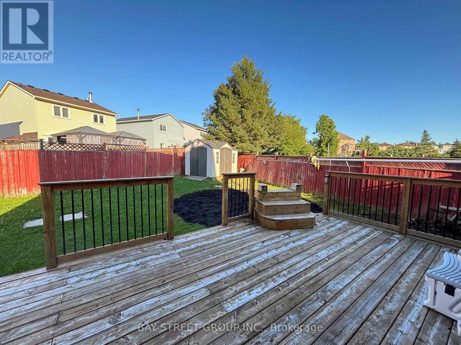 27 Lindsay Court, Barrie photo 30