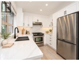 105 3097 Lincoln Avenue, Coquitlam, BC V3B0L1 Photo 8