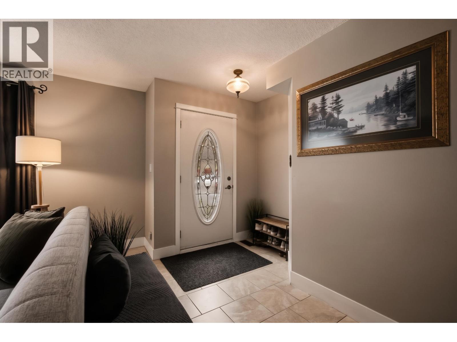 1025 PIGEON AVENUE - 5