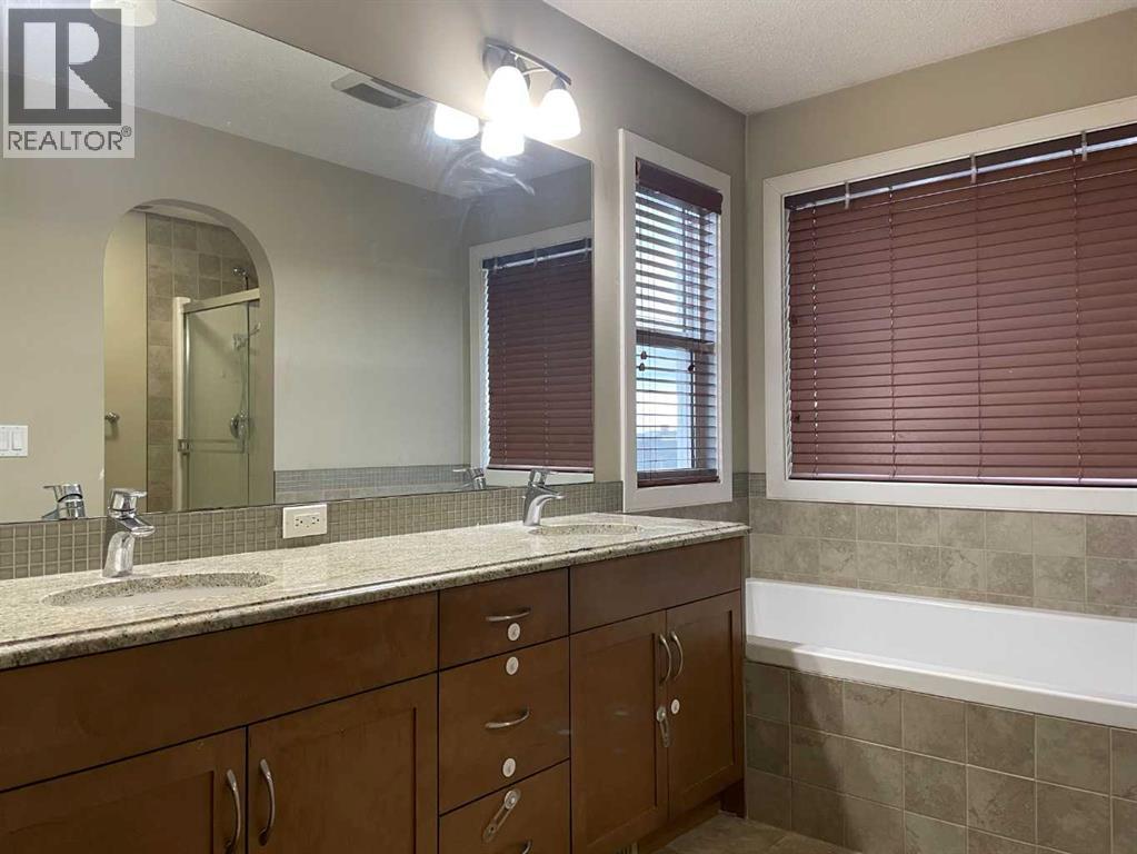 244 Skyview Shores Manor NE - photo 15