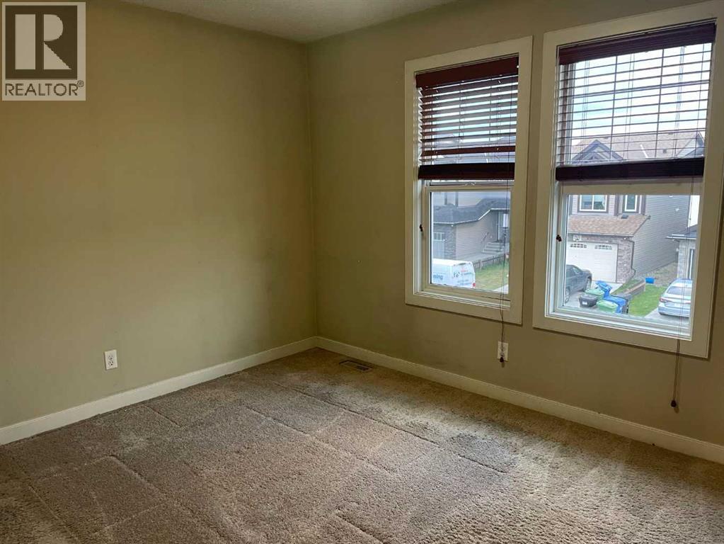 244 Skyview Shores Manor NE - photo 18