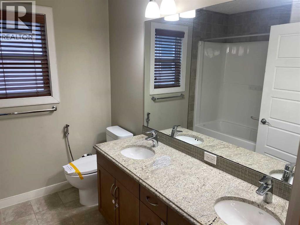 244 Skyview Shores Manor NE - photo 23