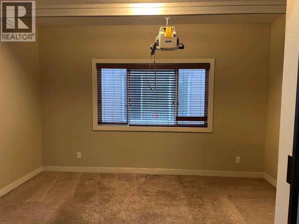 244 Skyview Shores Manor NE - photo 3