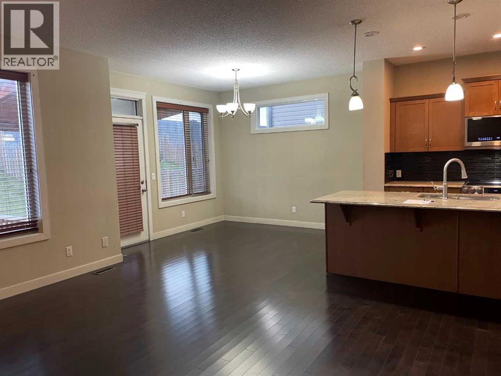 244 Skyview Shores Manor NE - photo 6