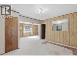 Kitchen - 3987 Yellowhead Highway, Kamloops, BC V2H1K6 Photo 10