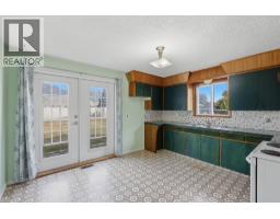 3987 Yellowhead Highway, Kamloops, BC V2H1K6 Photo 11