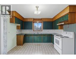 3987 Yellowhead Highway, Kamloops, BC V2H1K6 Photo 12