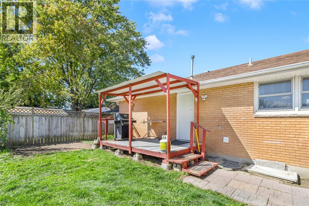 410 MCNAUGHTON AVENUE East - 25