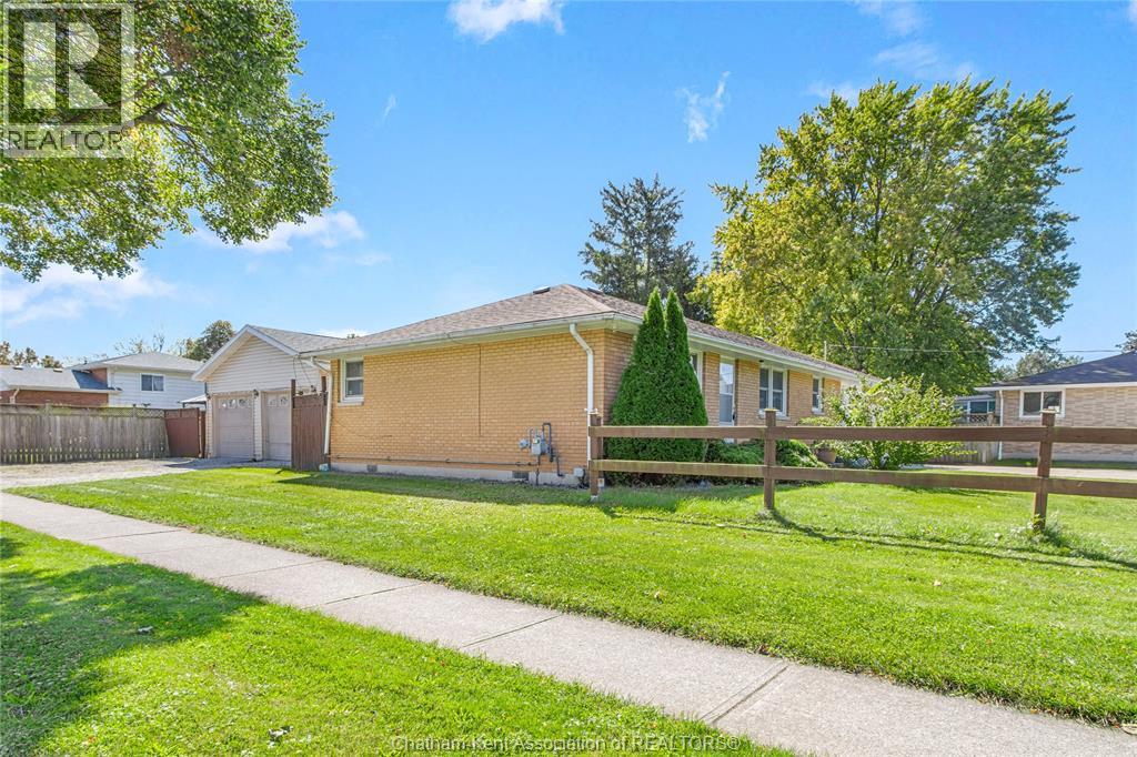 410 MCNAUGHTON AVENUE East - 30