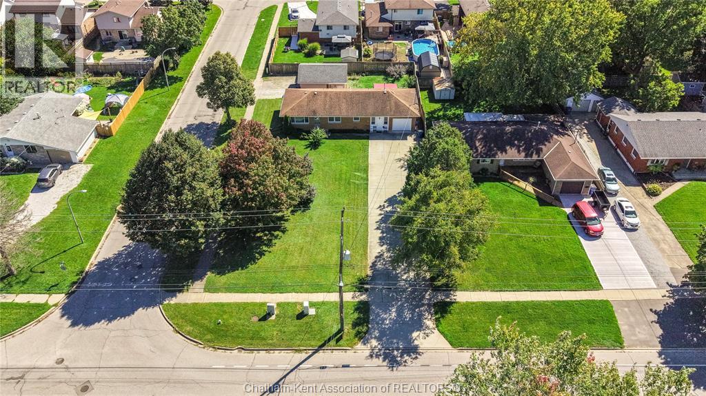 410 MCNAUGHTON AVENUE East - Image 36