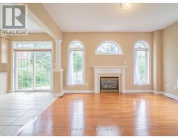 2507 Nichols Drive, Oakville, ON L6H7A4 Photo 10