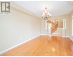 2507 Nichols Drive, Oakville, ON L6H7A4 Photo 13