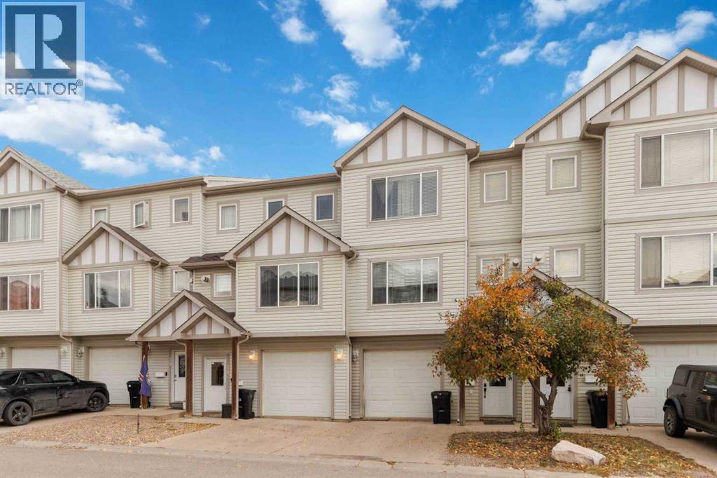 240 LAFFONT Way, Fort McMurray, Alberta, T9K2W2, Fort McMurray, Alberta — photo 4 of 5