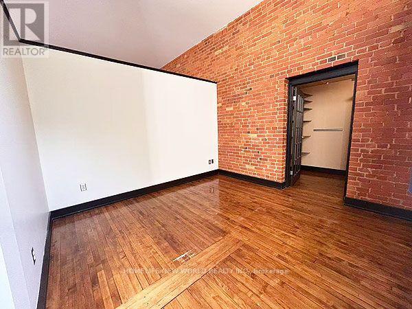25 - 357 HUNTER STREET W, Hamilton (Kirkendall) — photo 12