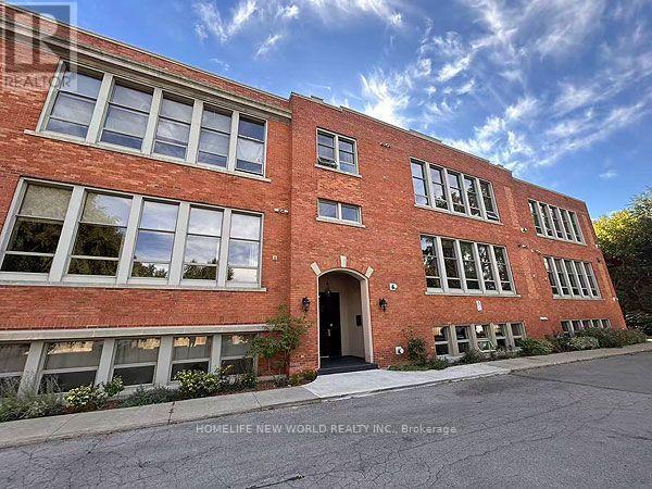 25 - 357 HUNTER STREET W, Hamilton (Kirkendall) — photo 2