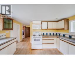 2018 Tarrys Road, Castlegar, BC V1N4N1 Photo 19