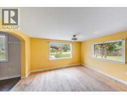 2018 Tarrys Road, Castlegar, BC V1N4N1 Photo 15