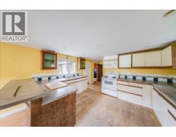 2018 Tarrys Road, Castlegar, BC V1N4N1 Photo 16