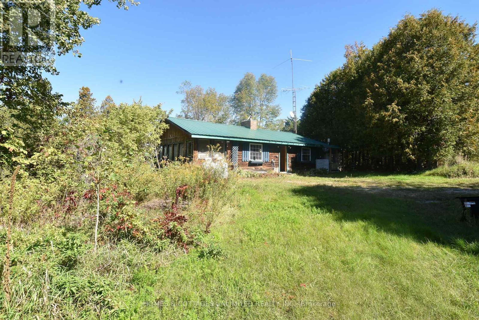 1031 LOOKOUT HILL ROAD, North Frontenac
