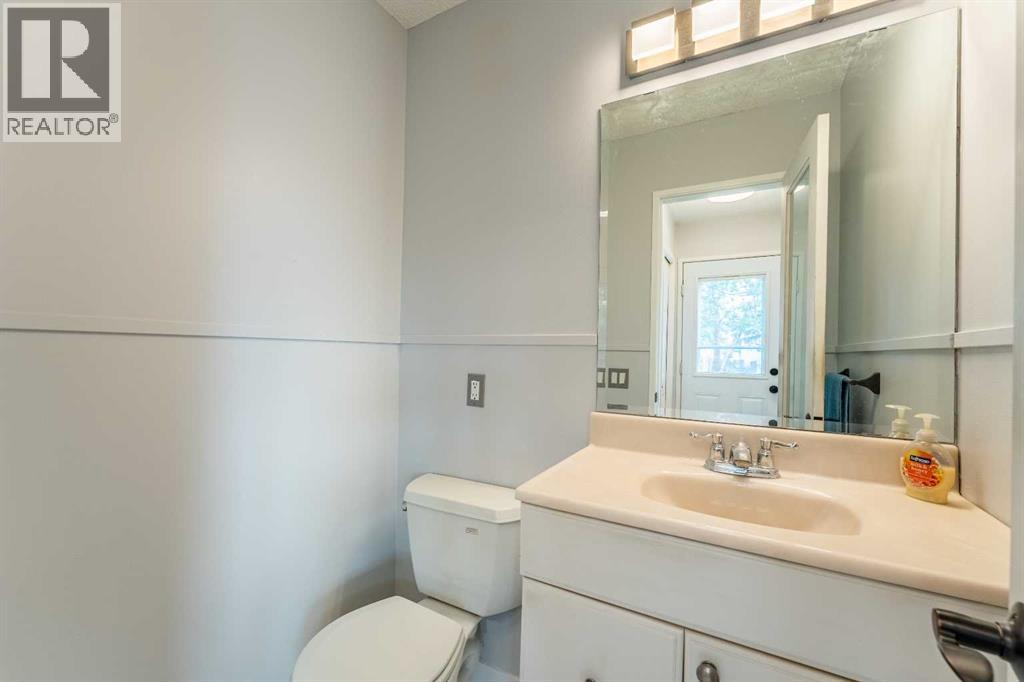 40 Fonda Crescent SE, Calgary, Alberta, T2A5S6 — thumbnail 10