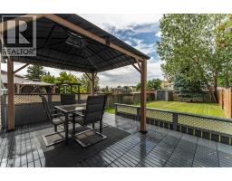 40 Fonda Crescent SE - photo 26