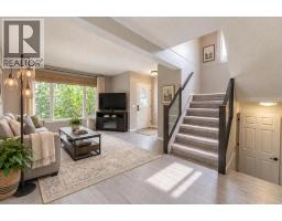 40 Fonda Crescent SE - photo 4