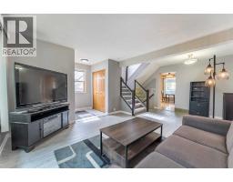 40 Fonda Crescent SE - photo 5