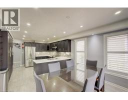 553 Waterton Drive, Waterloo, ON N2V2K5 Photo 15