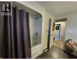 28 Jackson Drive, Chatham, ON N7L2N9 Photo 19