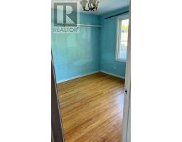 22 Foxcote Crescent, Toronto, ON M9C4B8 Photo 9