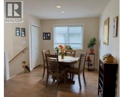 Kitchen - 974 Huston Street, Williams Lake, BC V2G2V4 Photo 9