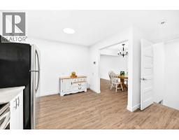 Dining room - 30 Welliver Street, Red Deer, AB T4N5W6 Photo 8