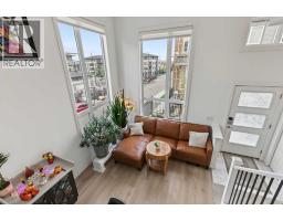 4pc Bathroom - 244 Livingston Common Ne, Calgary, AB T4B3P6 Photo 6